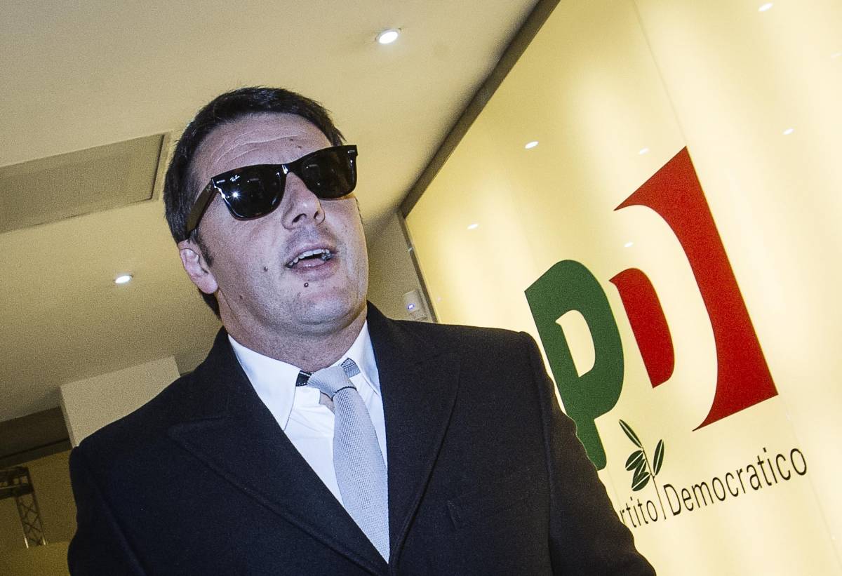 Renzi balla con il Cav: i compagni lo ricattano ma lui se ne infischia