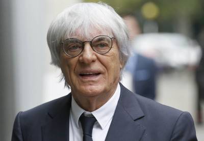Bernie Ecclestone rinviato a giudizio per corruzione: si dimette dai vertici della Formula 1