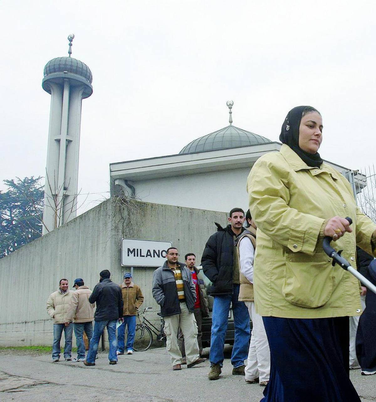 Si auto-tassano per fare la moschea