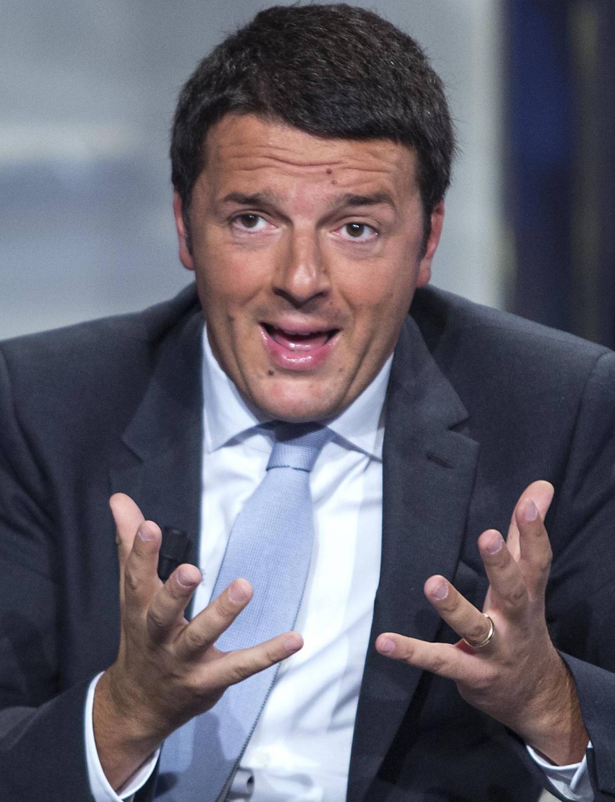 Renzi nella palude degli emendamenti fa ritirare quelli Pd