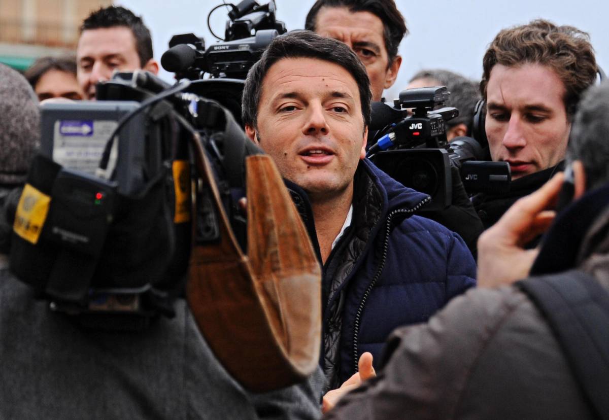 Italicum, Renzi: "A un passo dall'accordo" Telefonate tra il Cav e il sindaco