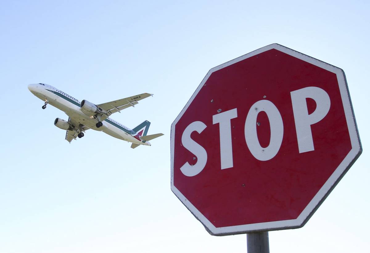 Lufthansa attacca l'accordo Alitalia-Etihad Airways: "È aiuto di Stato"