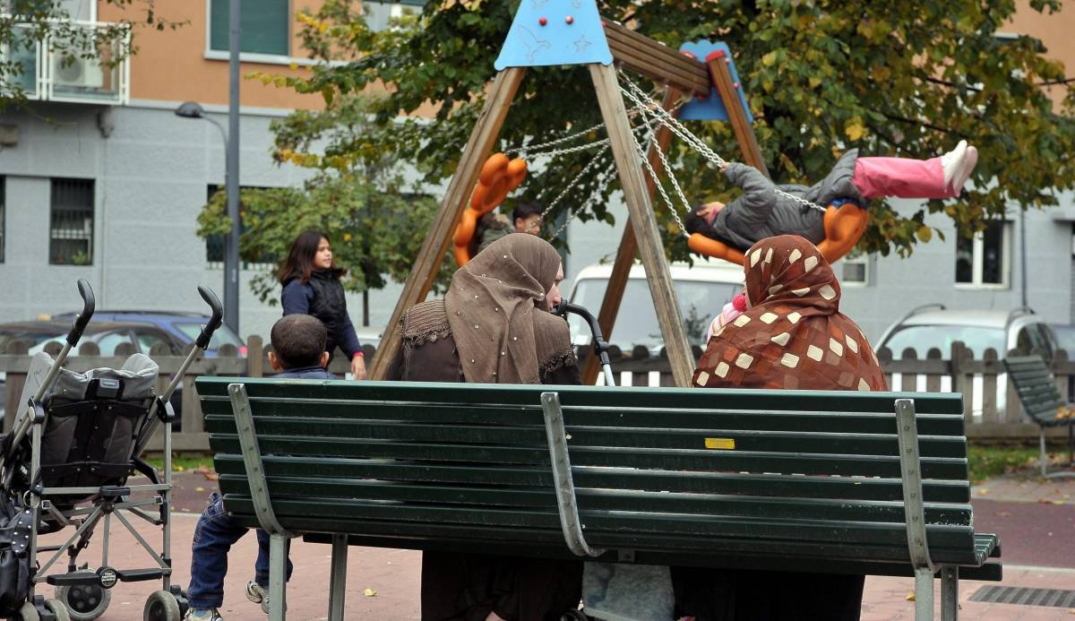 Un corteo anti immigrazione ma via Padova è musulmana