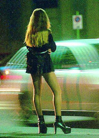 Prostitute, si va verso il referendum