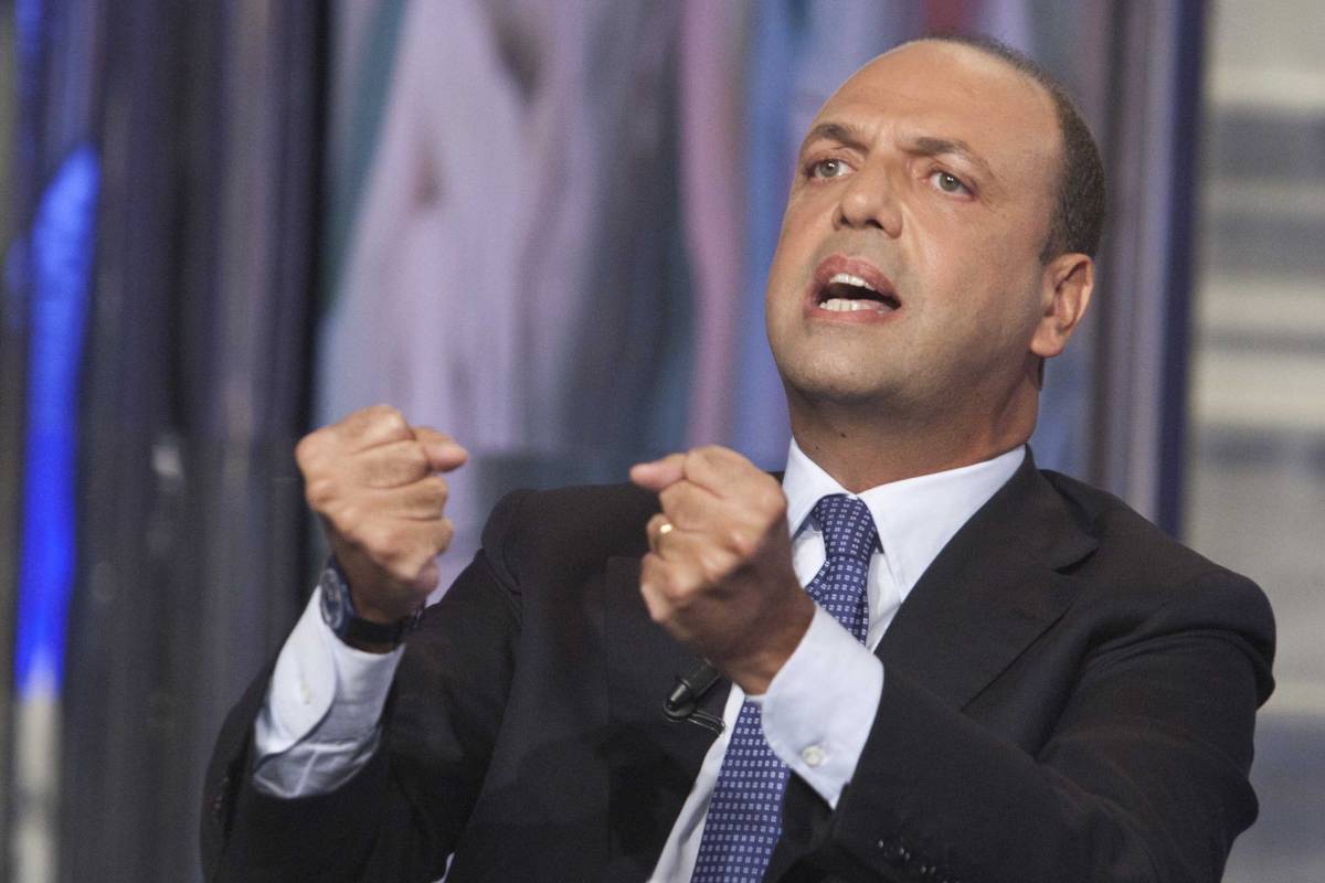 Alfano fa il gradasso: "Quello per Forza Italia sarebbe un voto inutile" 
