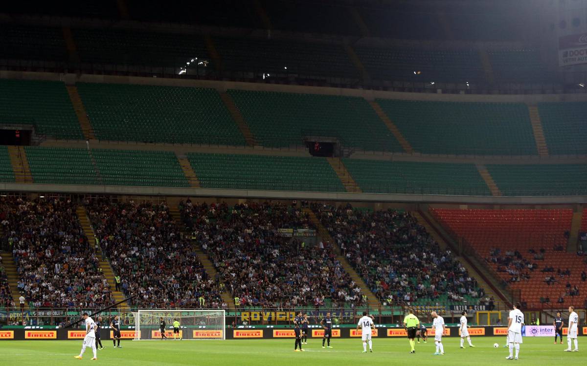 I tifosi dell'Inter entusiasti: campagna abbonamenti da urlo, Meazza quasi sold out
