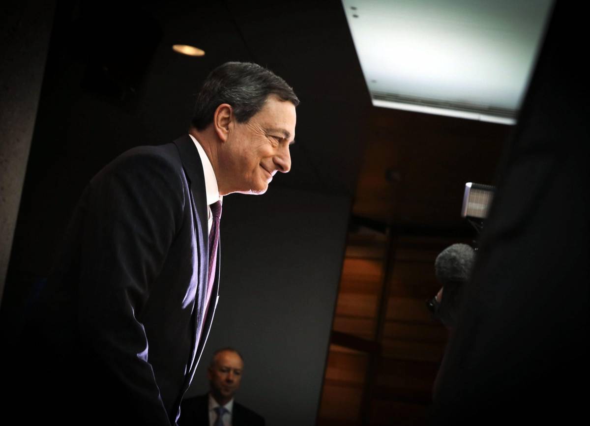 Deficit, Draghi avverte: "In Italia nessun progresso"