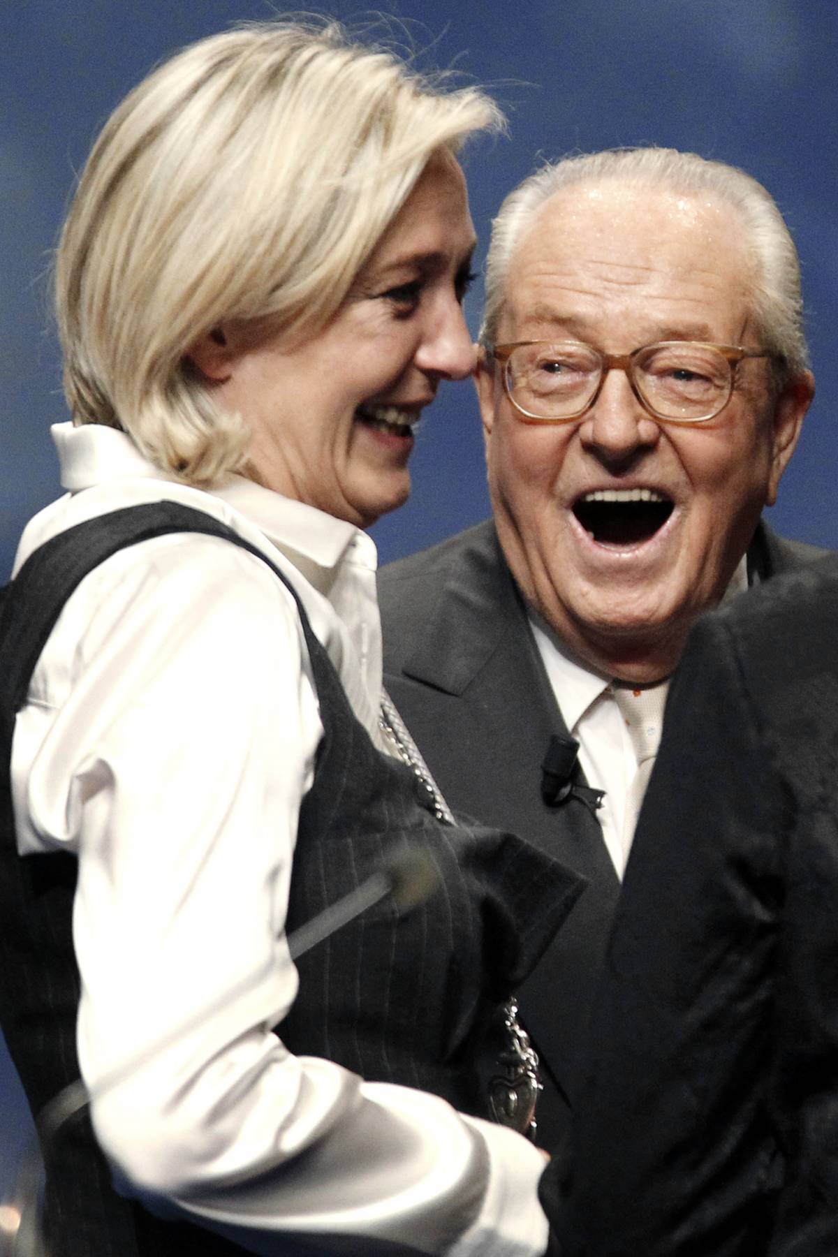 Le Pen: "Marine è pronta per l'Eliseo. Sarà la prossima presidente"