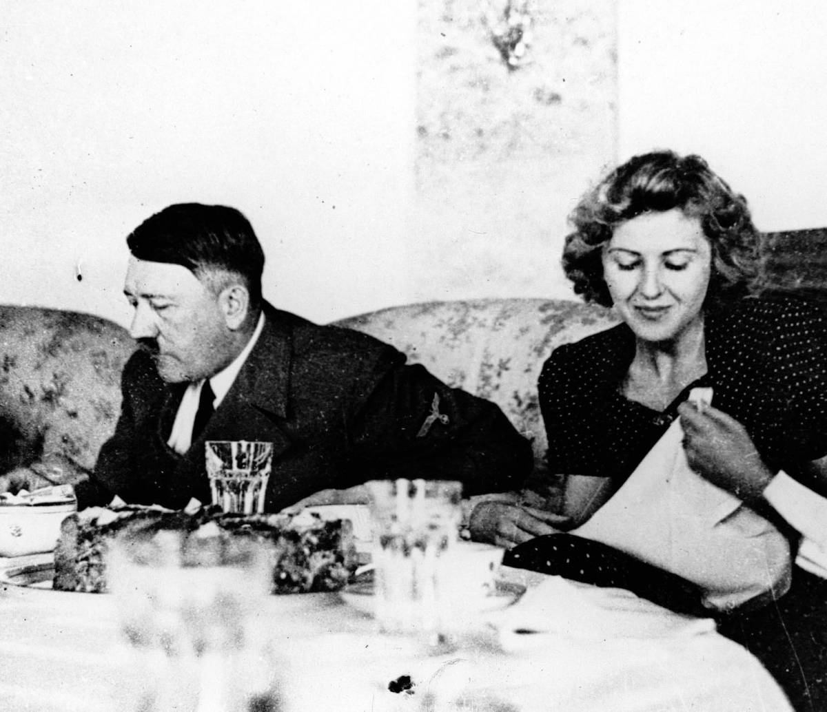 «Eva Braun ebrea» Lo dice il Dna anzi, una spazzola
