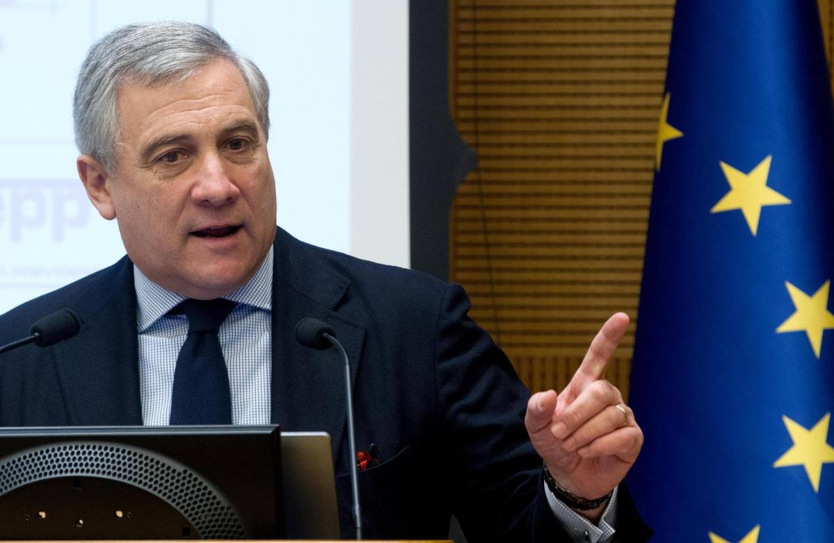 "L'Italia paghi i debiti". Anche gli industriali danno ragione a Tajani