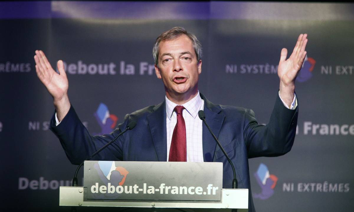 Londra, volano gli euroscettici Farage popolare come il premier
