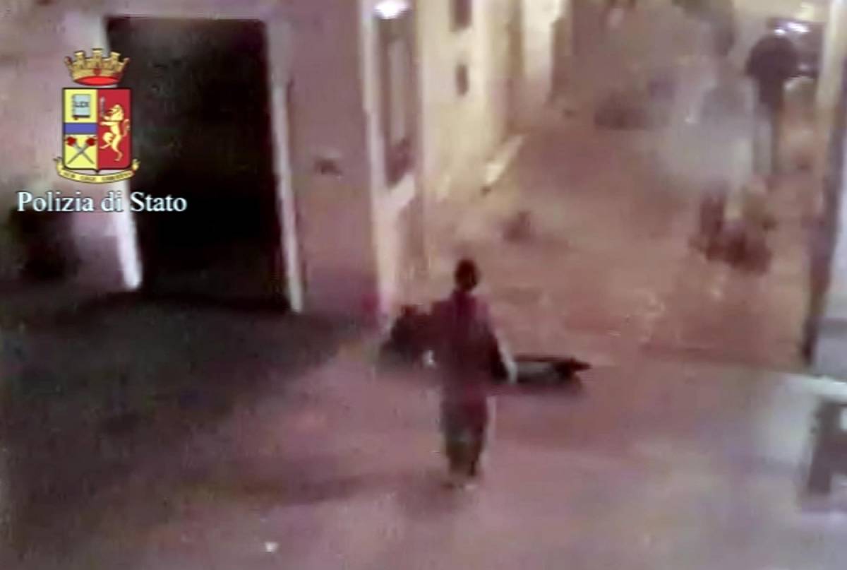 Cameriere muore dopo aggressione in centro a Pisa. Venerdì l'autopsia