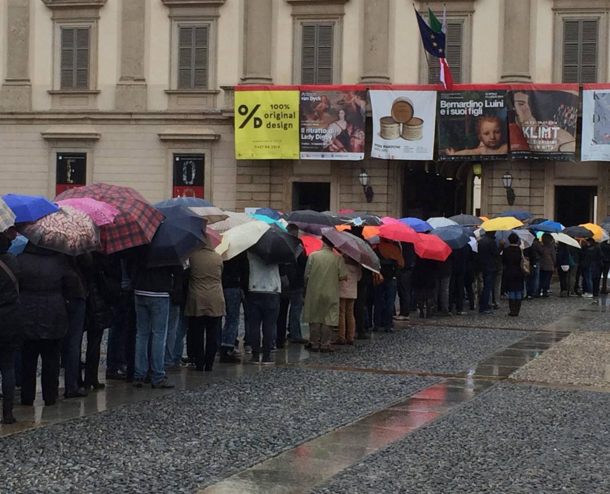 Feste coi brividi: addio picnic tutti al museo sotto la pioggia