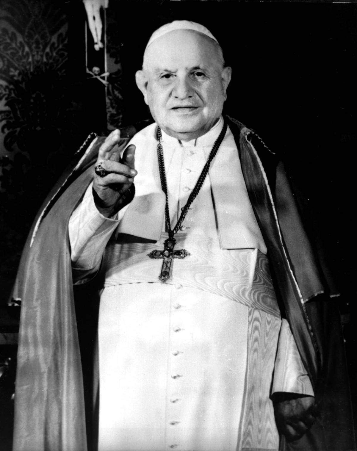 "Vengo dall'umiltà": la vita di Giovanni XXIII, il Papa buono