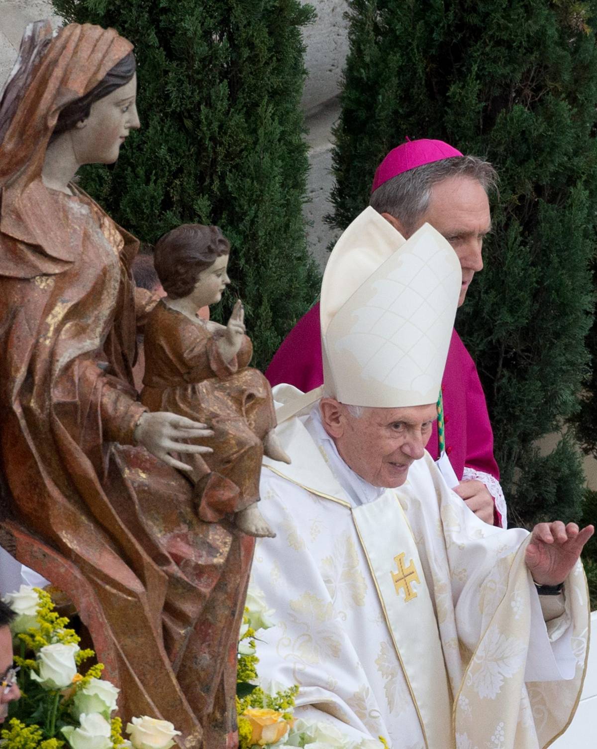 Padre Georg: "Ecco perché Ratzinger ha lasciato il papato"