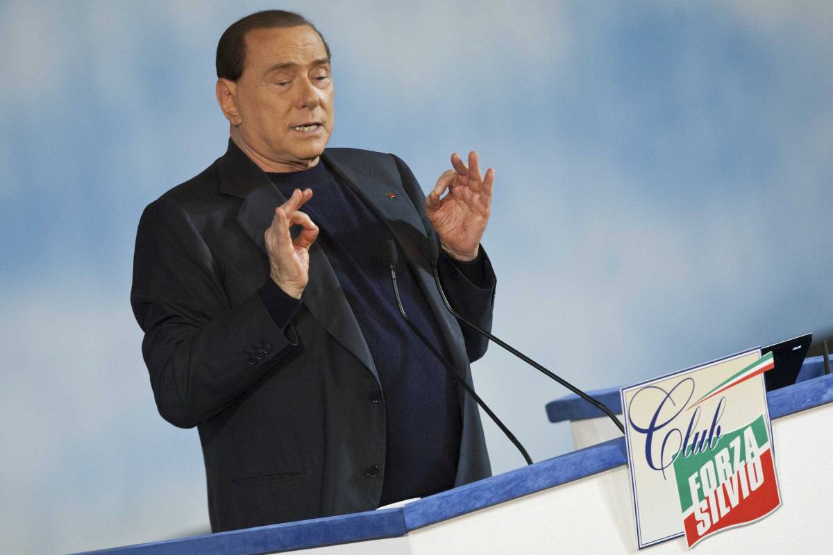 Berlusconi, allarme immigrati: "In arrivo un milione di persone"