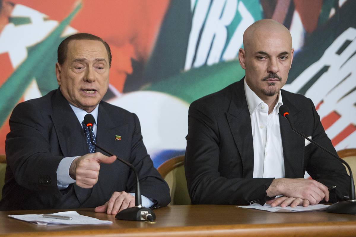 Berlusconi in campo per la cultura: "Liberiamo l'Italia dall'egemonia di sinistra"