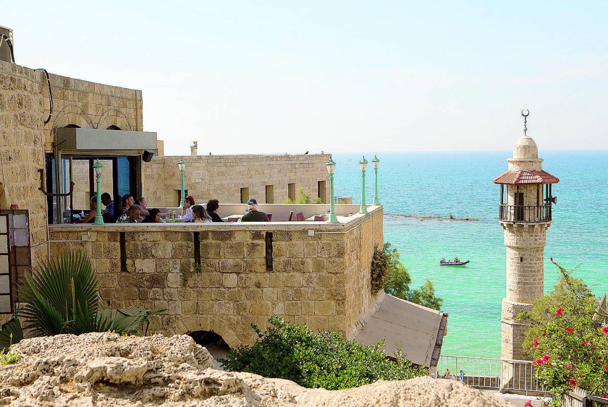 Spiaggia, Picasso e sinagoga Tel Aviv regina del Mediterraneo