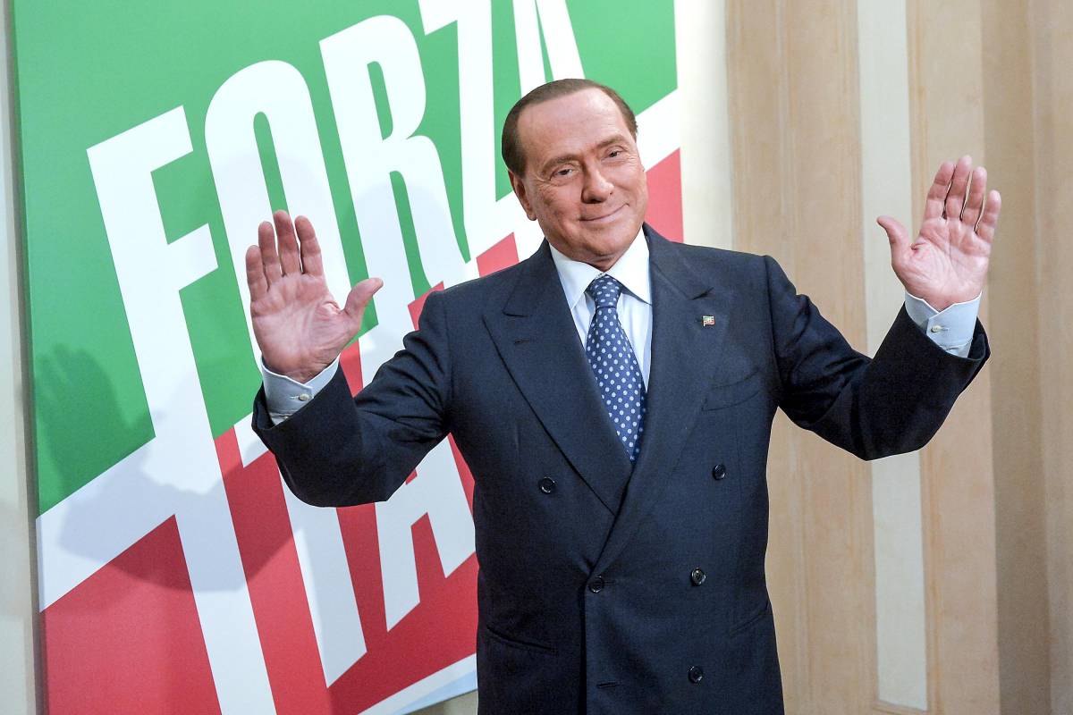 Berlusconi: "Via la tassa sulla prima casa. Pensioni minime a 1000 euro"