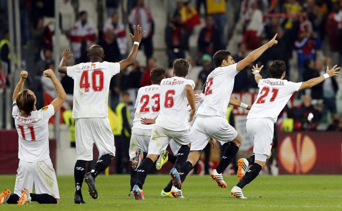 Continua la maledizione del Benfica. È Beto l'eroe della notte del Siviglia