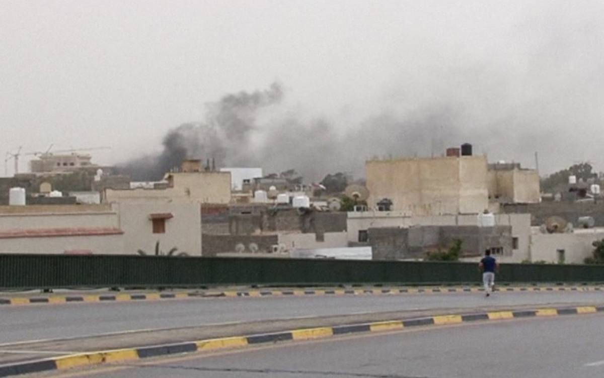 La Libia ripiomba nel caos: ribelli attaccano il parlamento