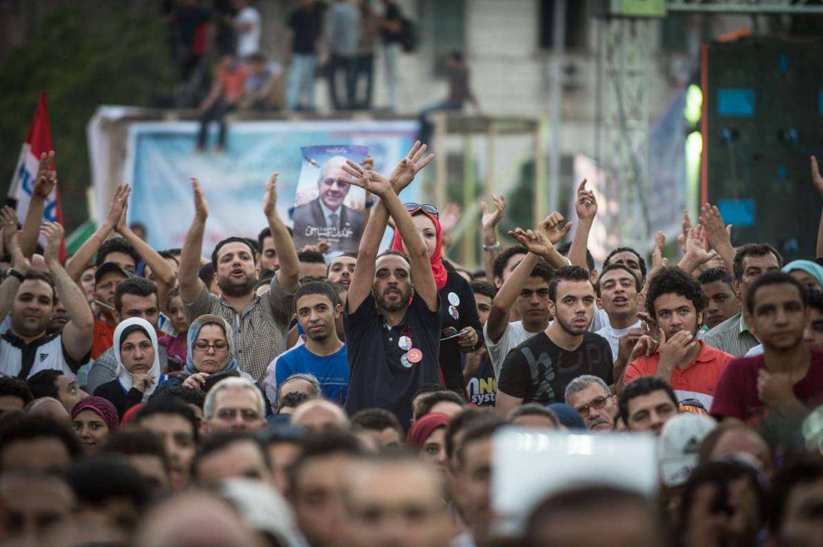 Supporters di Hamdeen Sabahi durante una manifestazione al Cairo