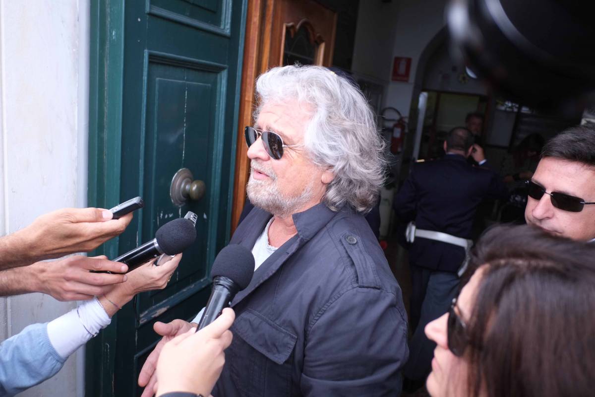 Grillo vota a Sant'Ilario: "L'obiettivo è battere il Pd"