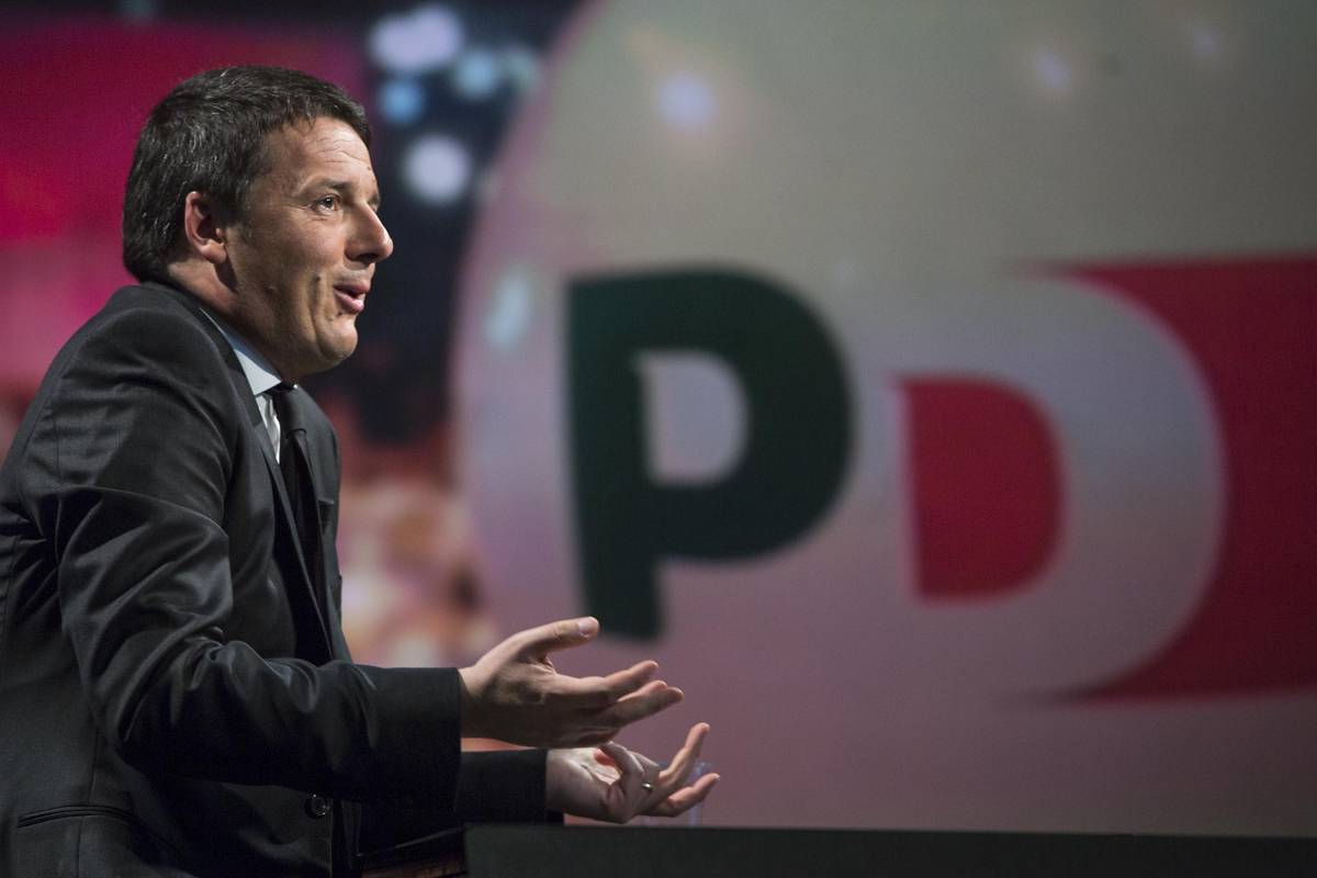 Renzi in campagna elettorale gira l'Italia con i voli di Stato