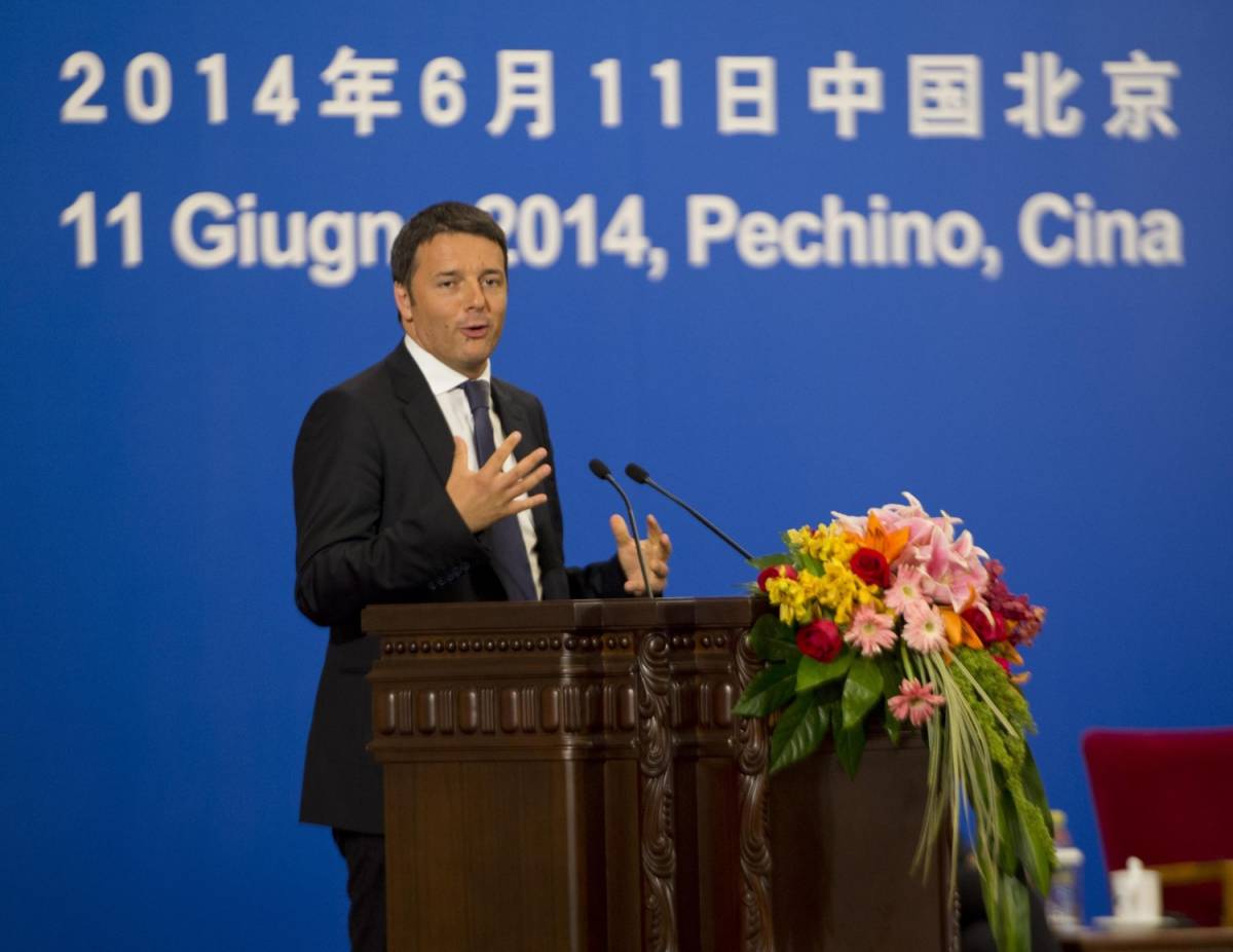 Renzi deciso sulla strada delle riforme: "Avanti a testa alta"