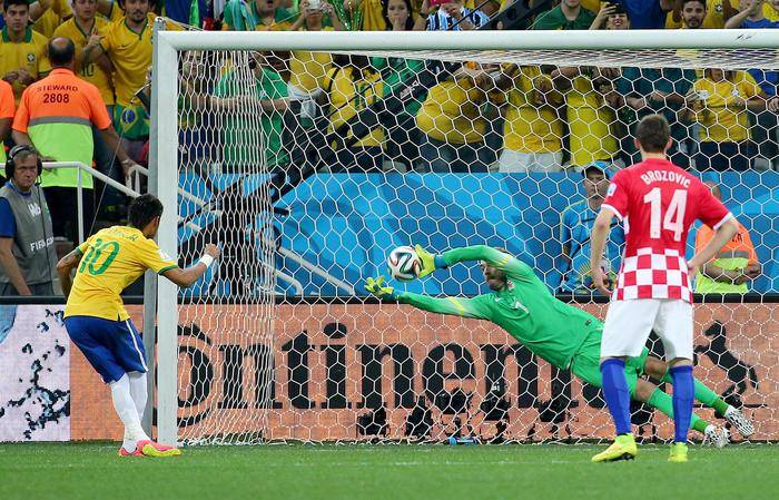 Il Brasile di Neymar batte la Croazia 3-1