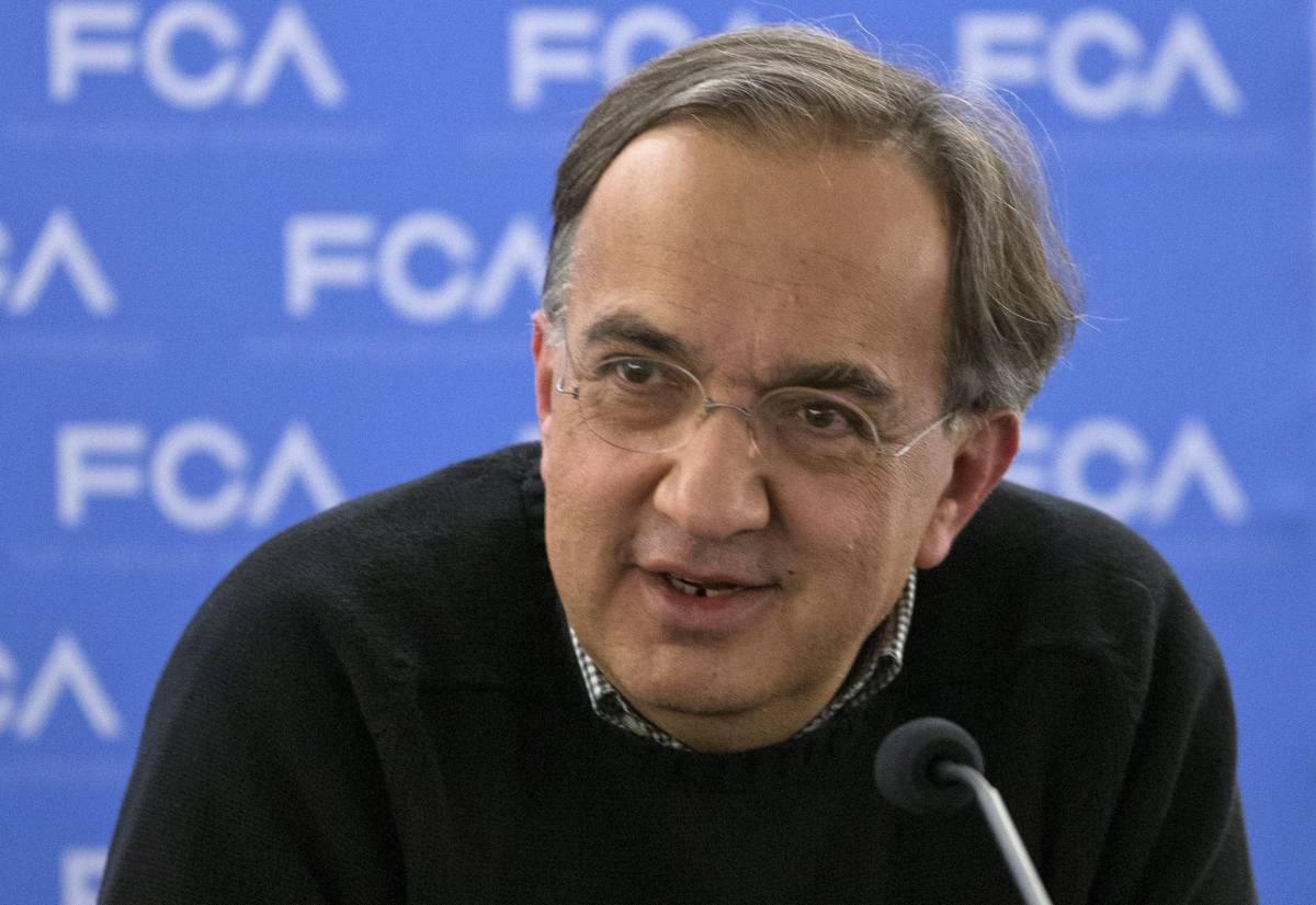 Fiat approva la fusione con Chrysler si trasferisce in Olanda