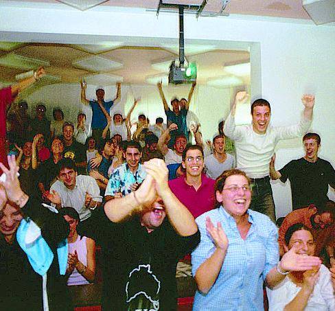 I tifosi si preparano all'happy hour con gli azzurri