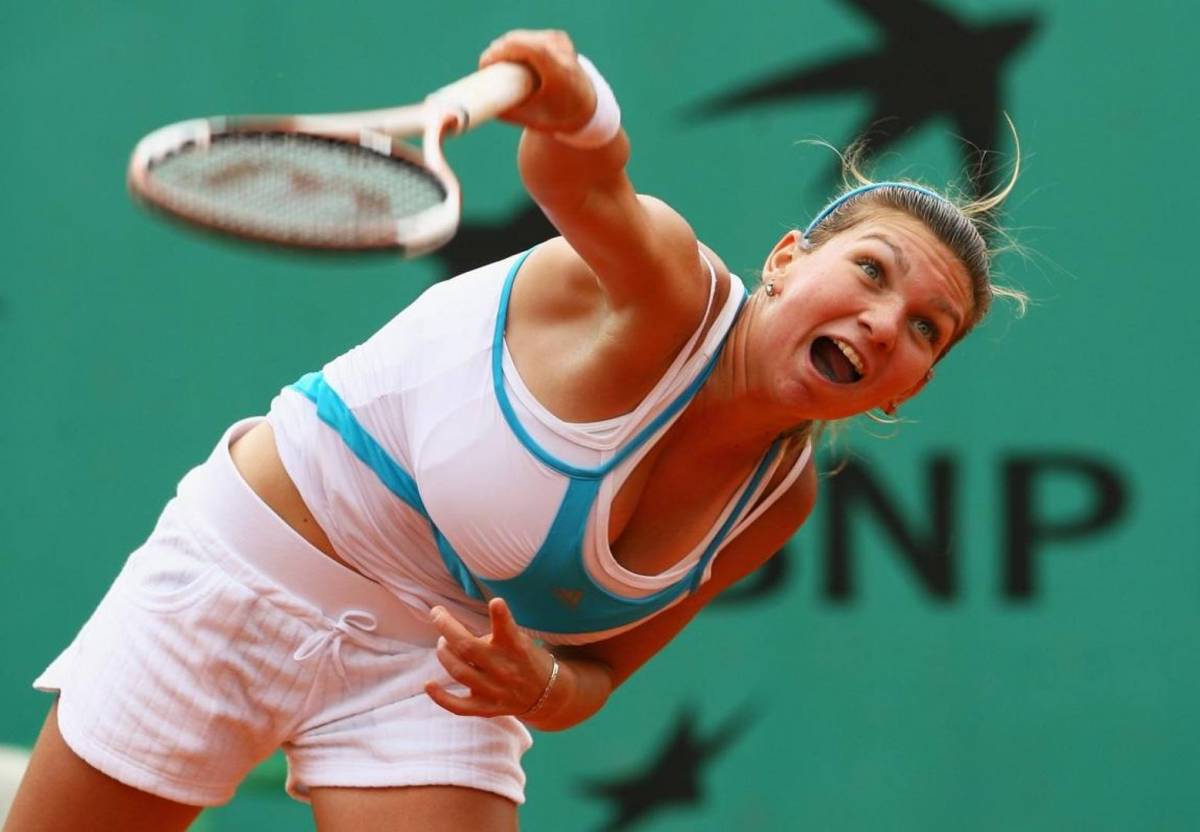 Per vincere a Wimbledon Simona Halep si è ridotta il seno