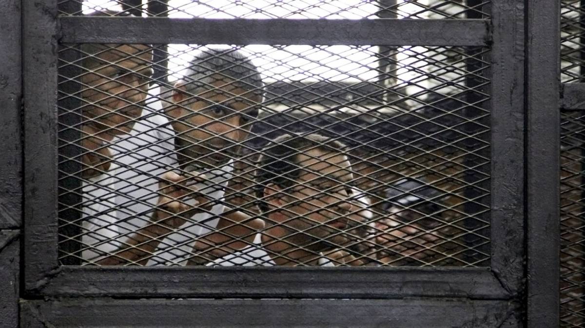 Trattati come banditi. In Egitto pena di 7 anni ai reporter di Al Jazeera
