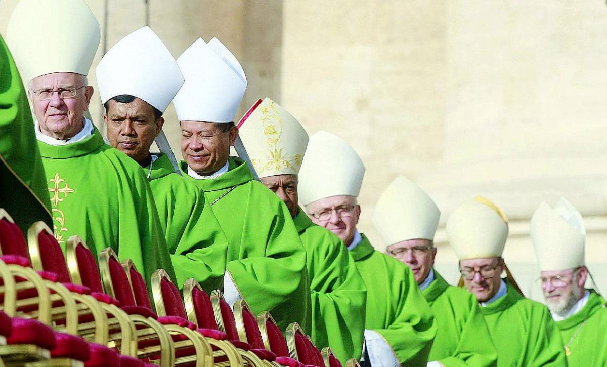 Così la Chiesa conservatrice si ribella al Papa "liberale"