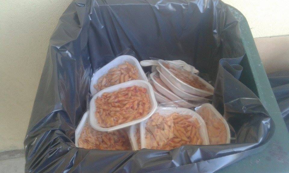 Gettati via i pasti dei profughi: si indaga sullo spreco in Sicilia