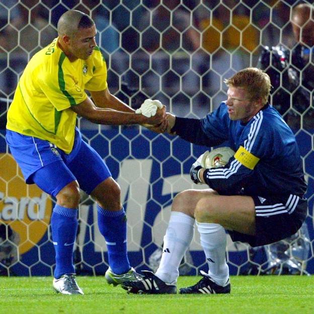 Unico precedente ai Mondiali, finale nel 2002 2-0 per il Brasile