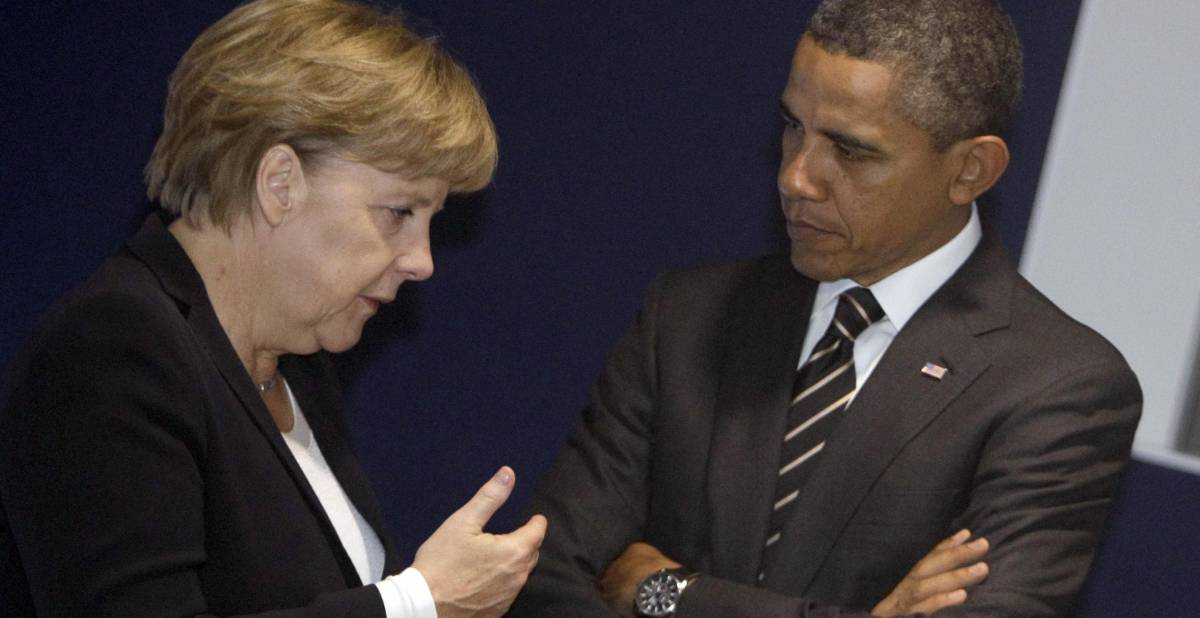Merkel caccia il capo della Cia: "Chi ci spia spreca energie"