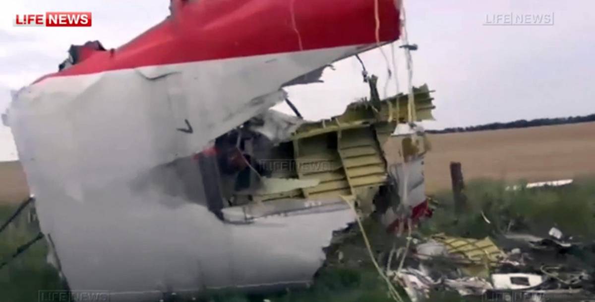 Abbattuto un aereo civile: muoiono 300 innocenti