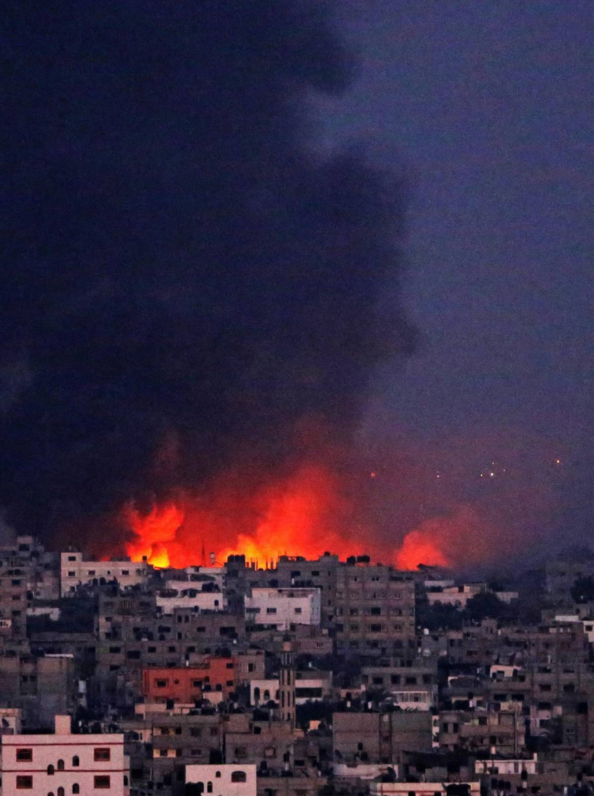 Gaza, colpito ospedale. L'Onu: "Cessate il fuoco"