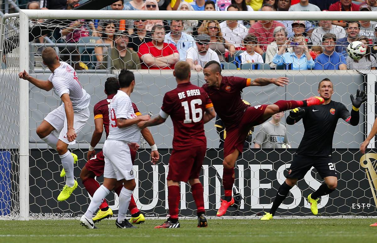 Inter con lo stopper da gol, Roma con troppa ruggine