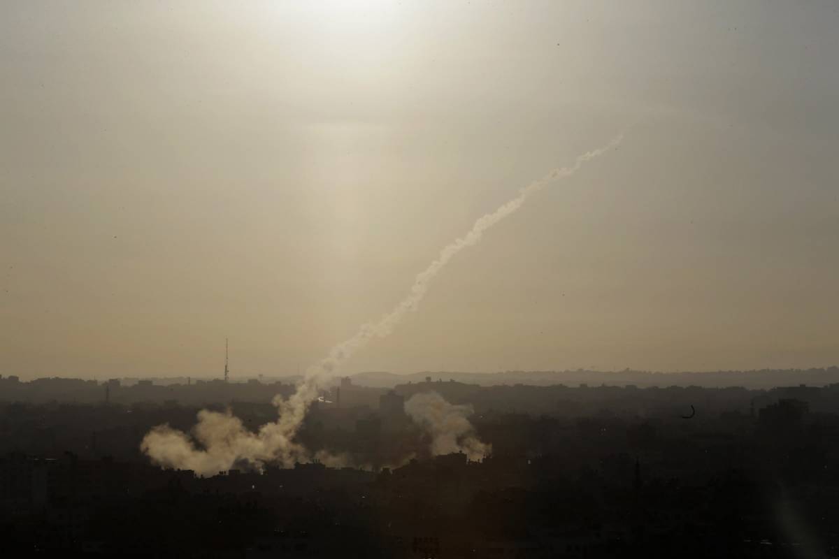 Gaza, ancora razzi e raid. Francia, Gb e Germania chiedono tregua