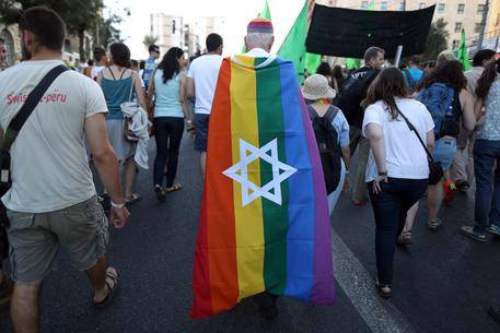 Israele, "Legge del ritorno" estesa alle coppie gay