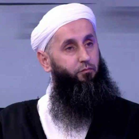 Bosnia, una stretta sul jihadismo: "Sette anni all'imam reclutatore"