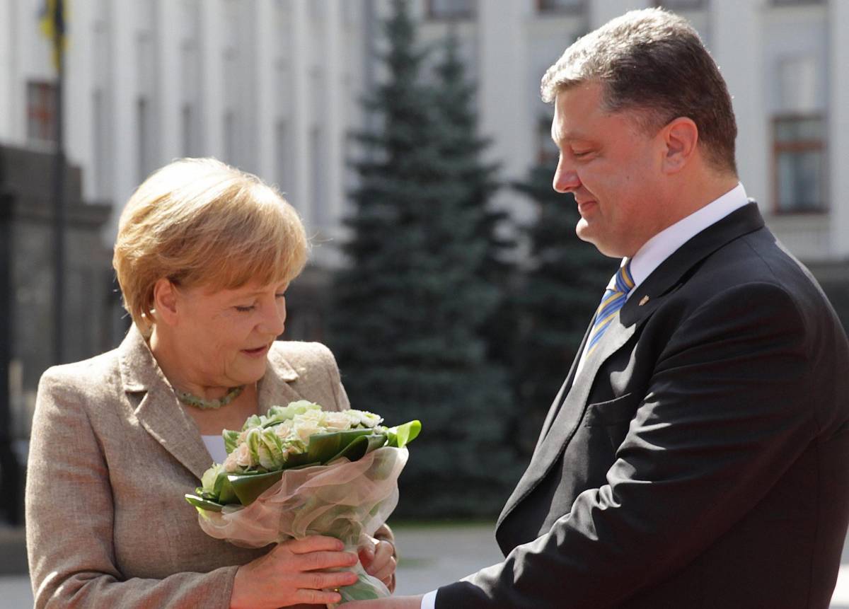 La Merkel va a Kiev: «L'Ucraina resti integra»