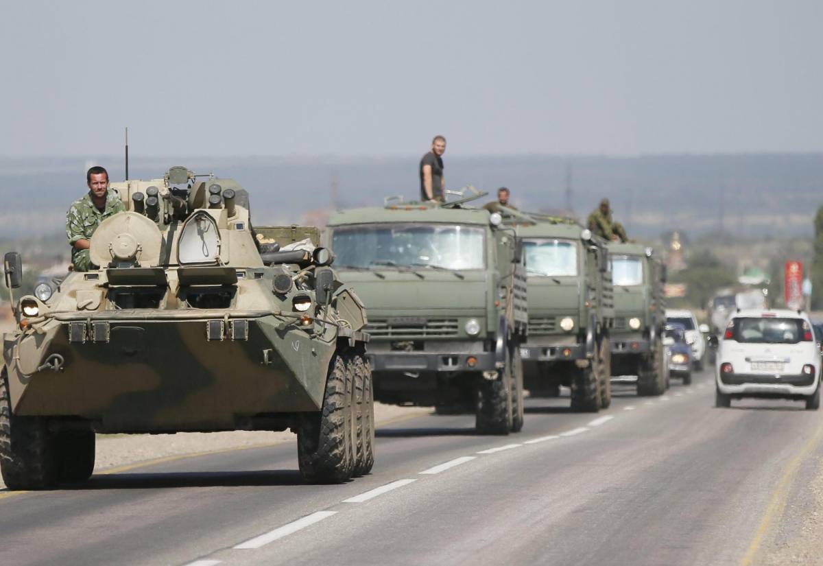 Tank e soldati russi sfondano il confine. Kiev invoca l'aiuto Ue
