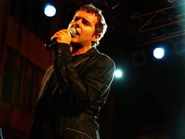 Paolo Meneguzzi, dai singoli di successo ai cocktail a Ibiza