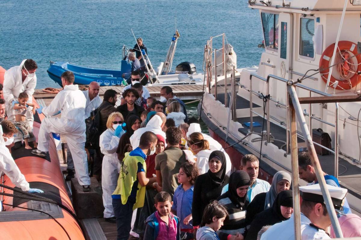 Naufragio nel Canale di Sicilia: oltre 300 gli immigrati morti