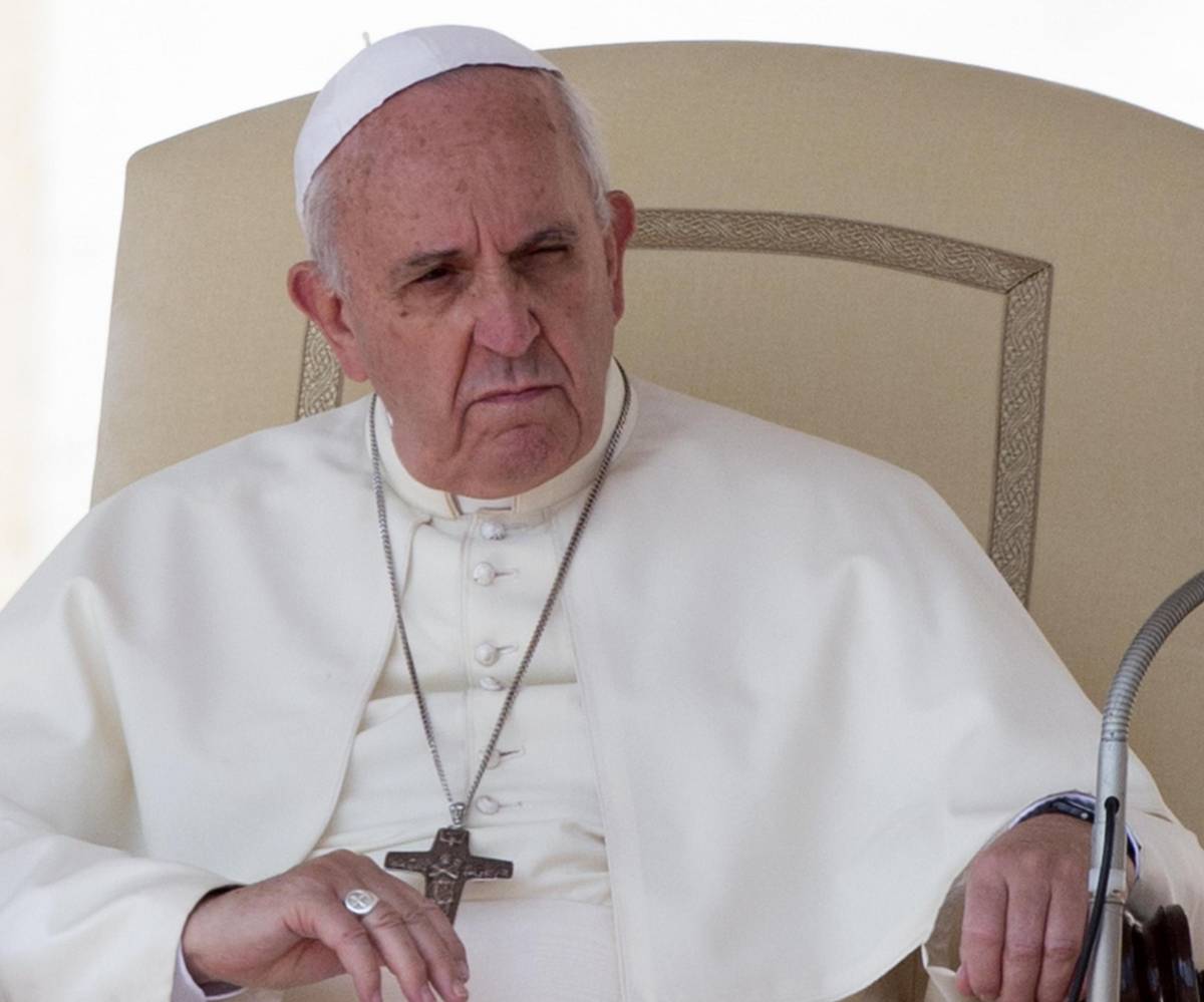 Ferrara contro Socci: "Il tuo libro sul Papa ciarpame senza pudore"