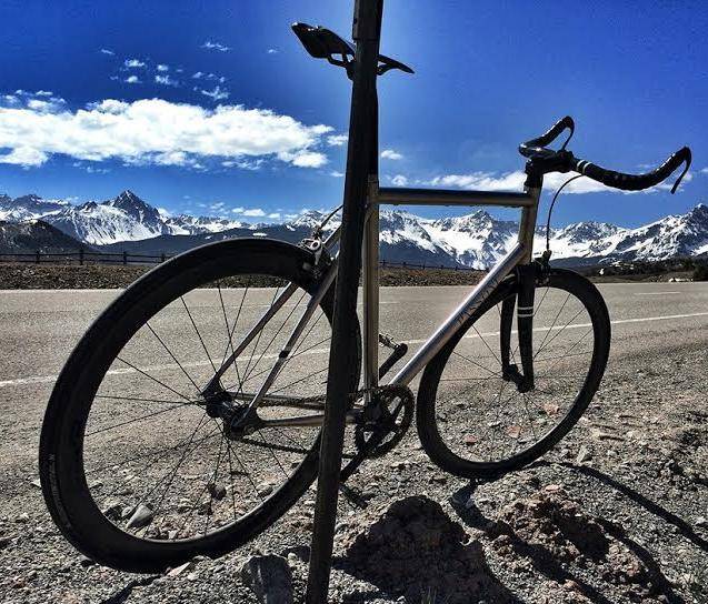 Un sogno chiamato titanio: così nasce la bici del futuro